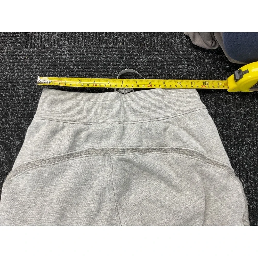 Lululemon Gray Sherpa Panel Joggers Womens Size 2‎ Fleece Lounge Sweatpants - Picture 3 of 4